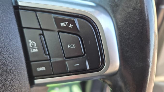 2025 Land Rover Discovery Sport