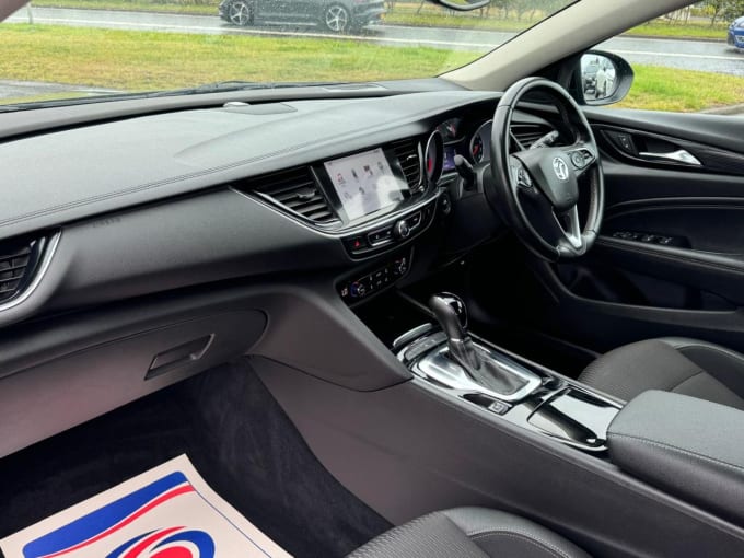 2025 Vauxhall Insignia