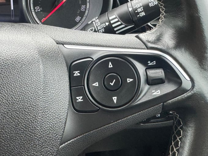 2025 Vauxhall Insignia