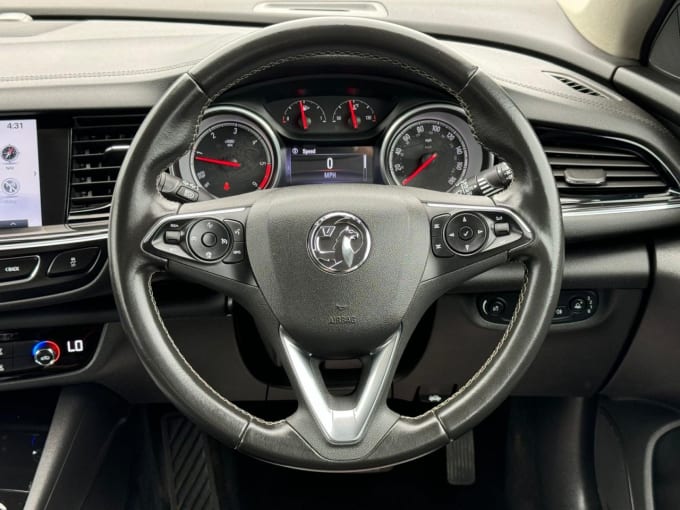 2025 Vauxhall Insignia