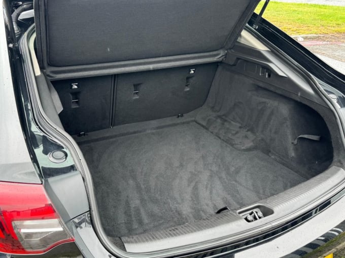 2025 Vauxhall Insignia