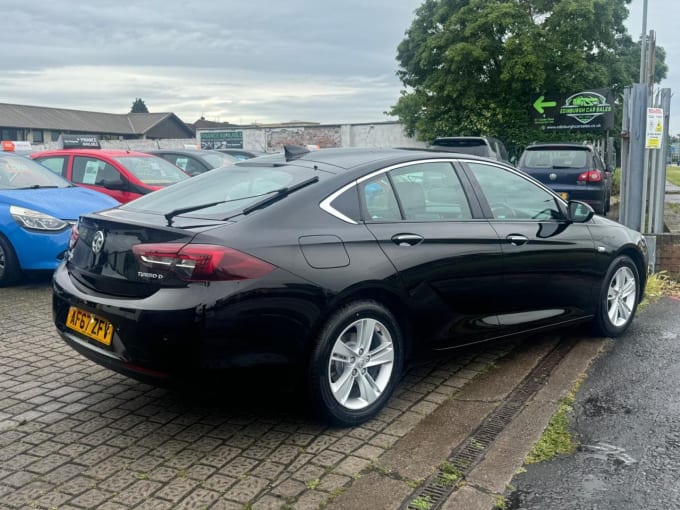 2025 Vauxhall Insignia