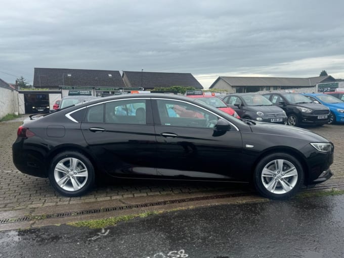 2025 Vauxhall Insignia