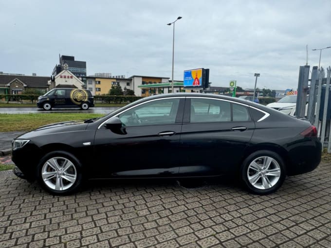 2025 Vauxhall Insignia