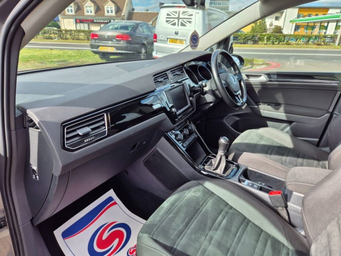 2025 Volkswagen Touran