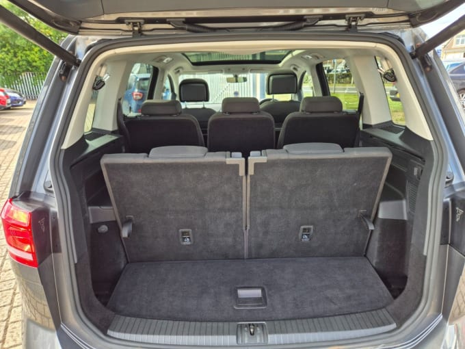 2025 Volkswagen Touran
