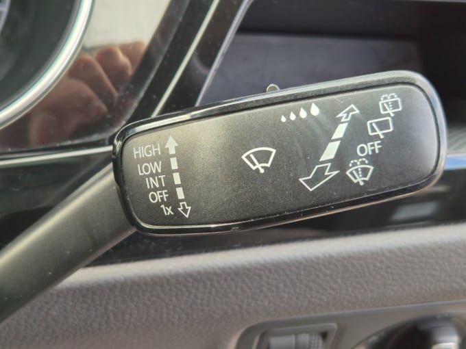 2025 Volkswagen Touran