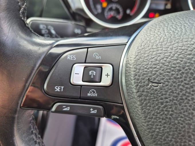 2025 Volkswagen Touran