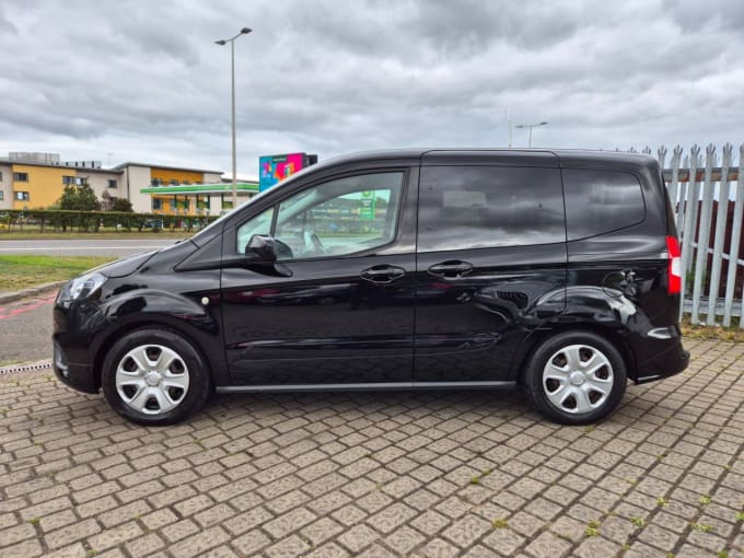 2025 Ford Tourneo Courier