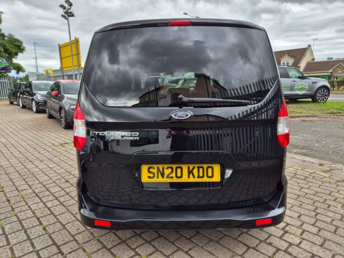 2025 Ford Tourneo Courier