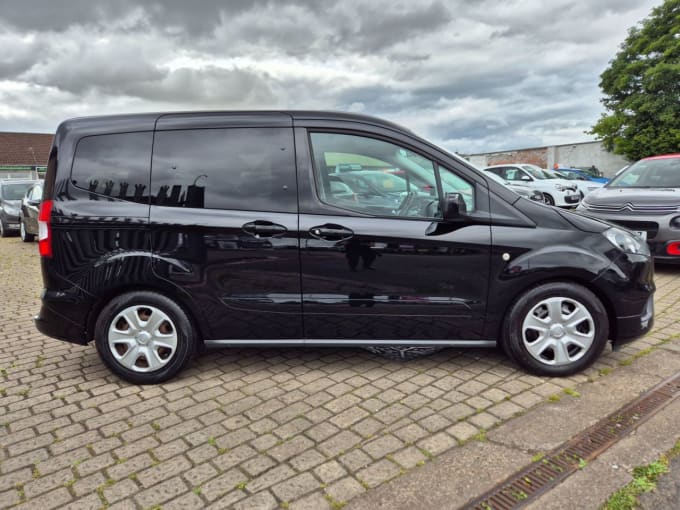 2025 Ford Tourneo Courier
