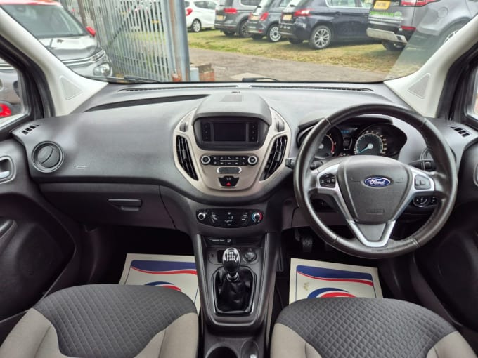 2025 Ford Tourneo Courier