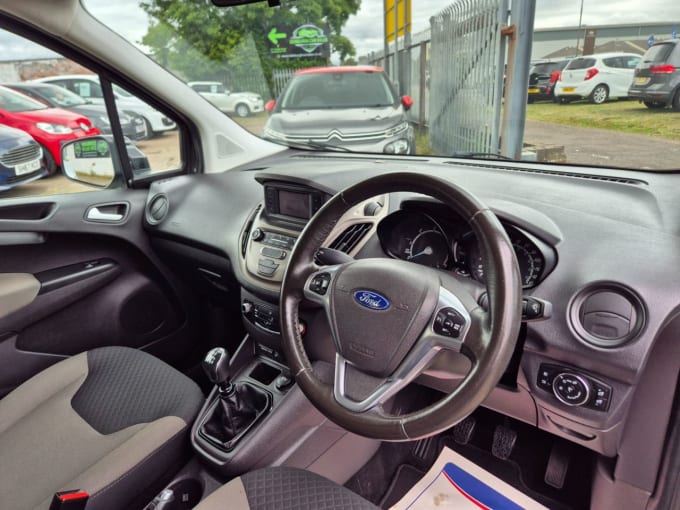 2025 Ford Tourneo Courier