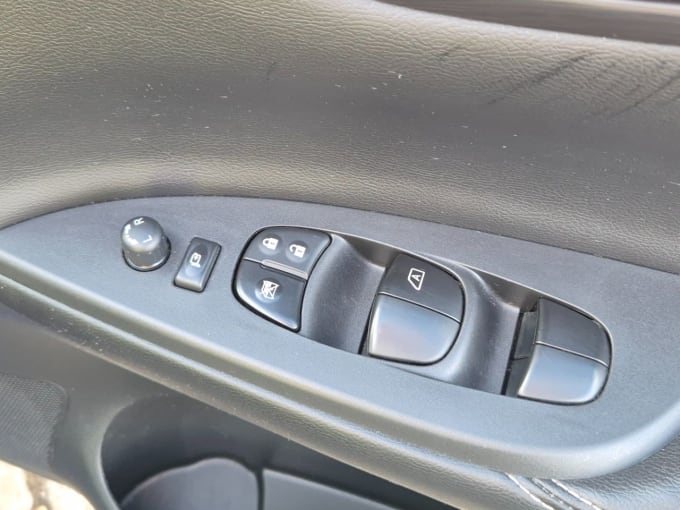 2016 Nissan Pulsar