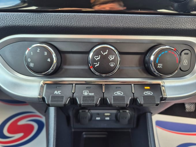2025 Kia Rio