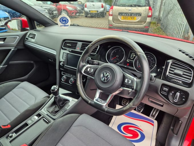 2016 Volkswagen Golf