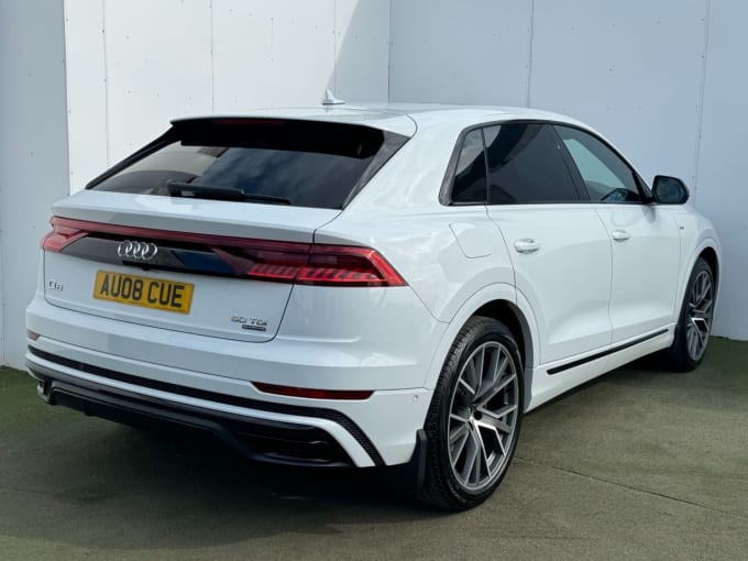 2025 Audi Q8