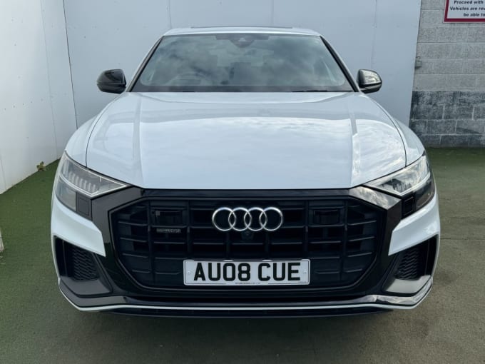 2025 Audi Q8