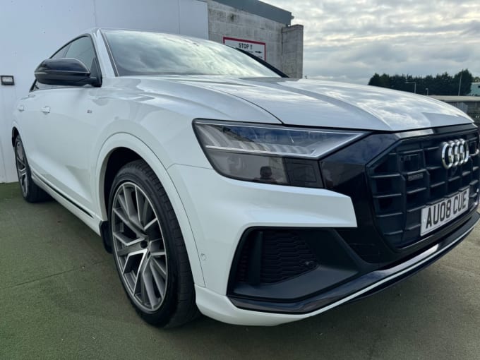 2025 Audi Q8