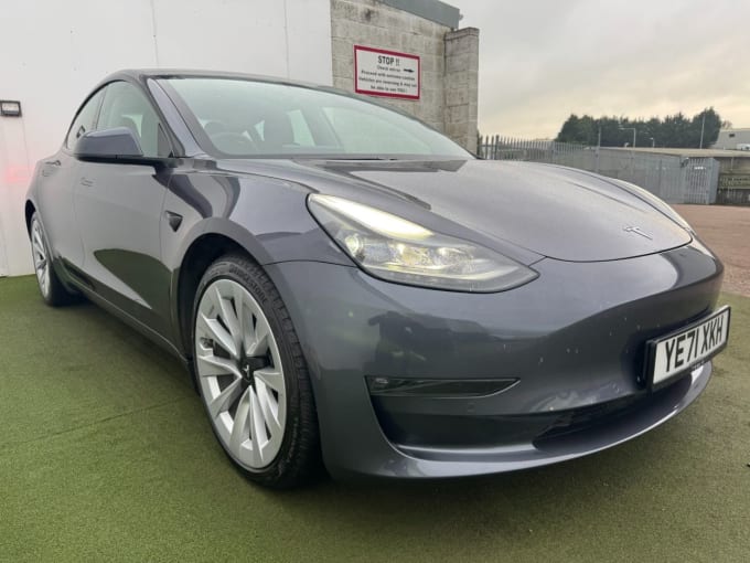 2025 Tesla Model 3