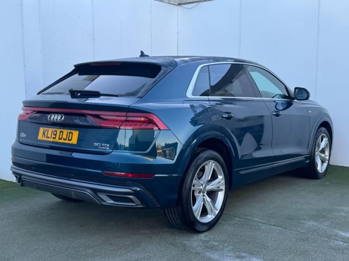 2025 Audi Q8