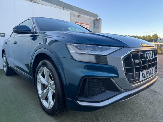 2025 Audi Q8