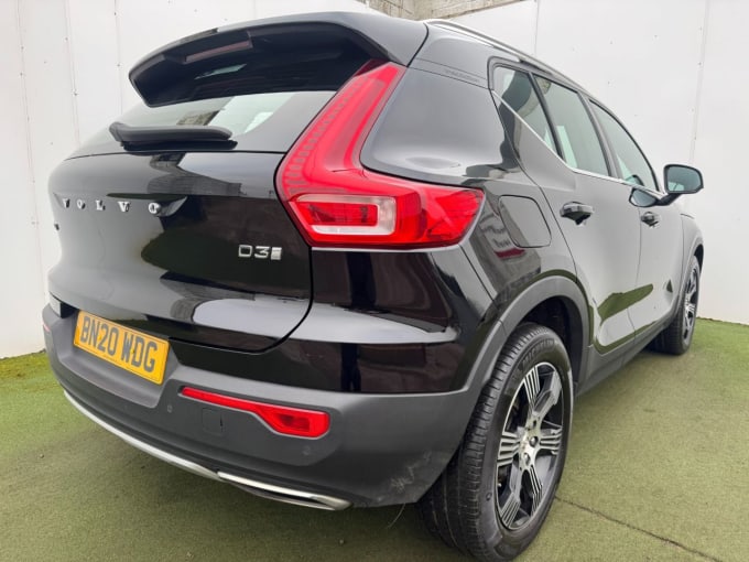 2025 Volvo Xc40