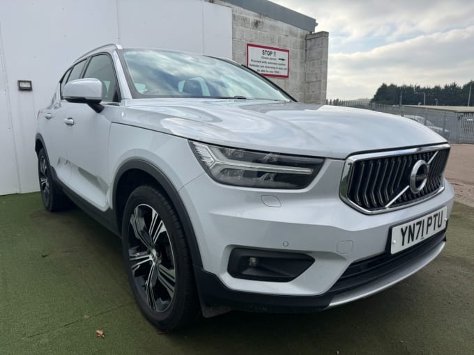 2025 Volvo Xc40