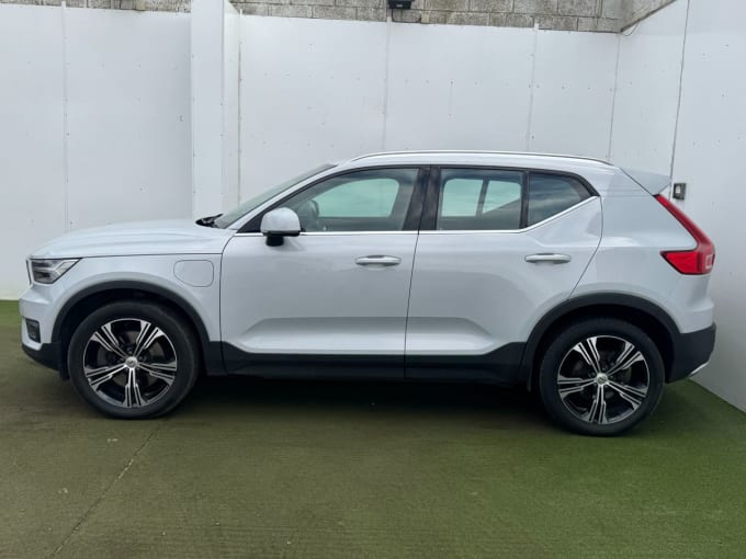 2025 Volvo Xc40