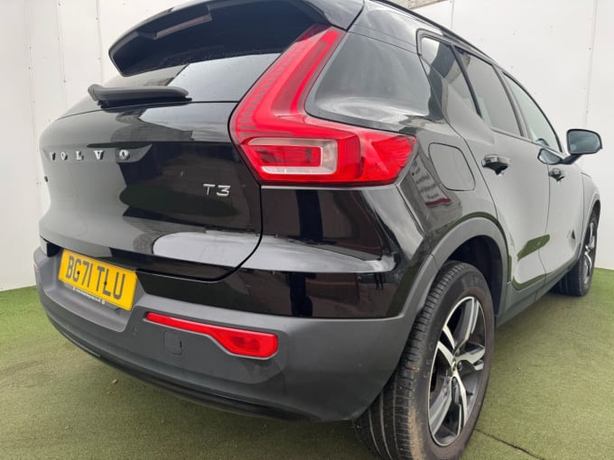 2025 Volvo Xc40