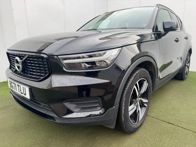 2025 Volvo Xc40