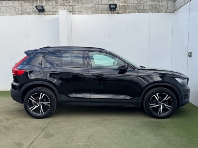 2025 Volvo Xc40