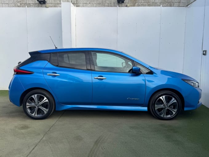 2025 Nissan Leaf