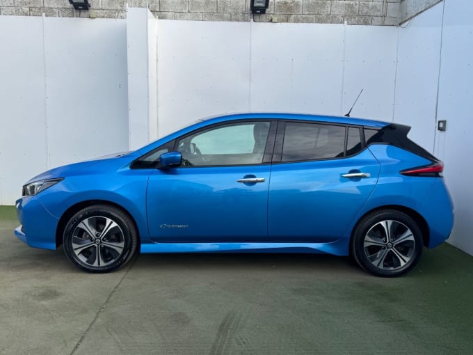 2025 Nissan Leaf