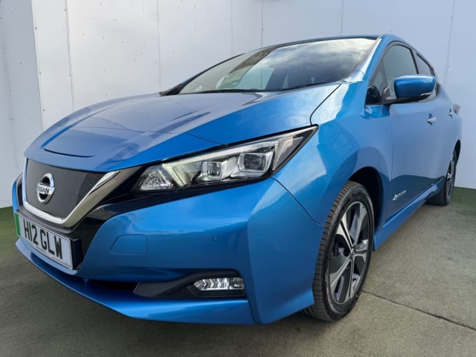 2025 Nissan Leaf