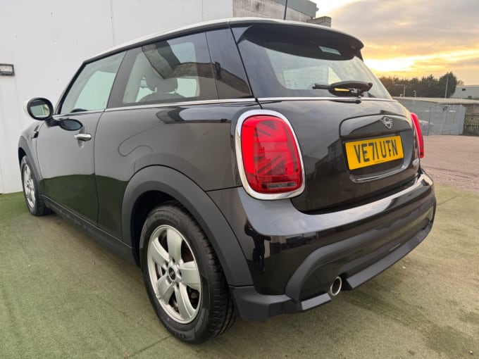 2025 Mini Hatch