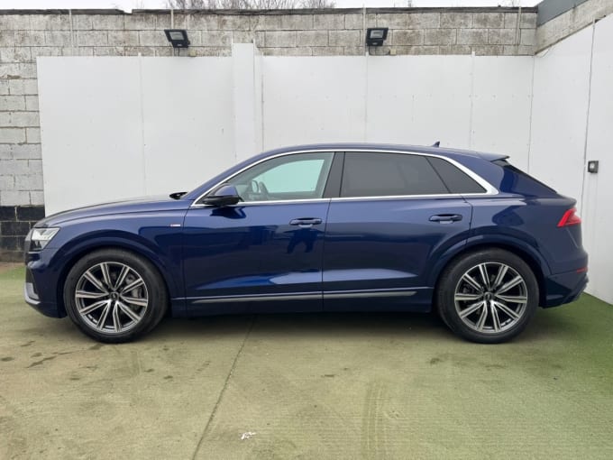 2025 Audi Q8