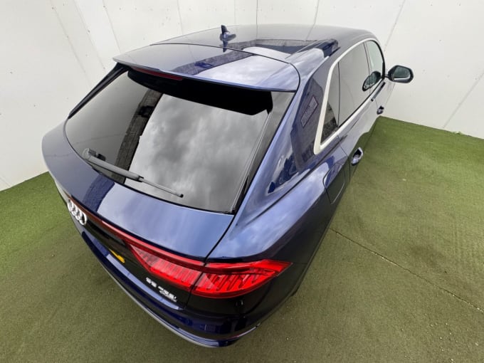 2025 Audi Q8