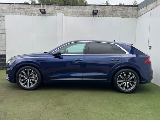 2025 Audi Q8