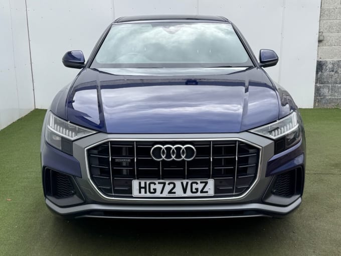 2025 Audi Q8