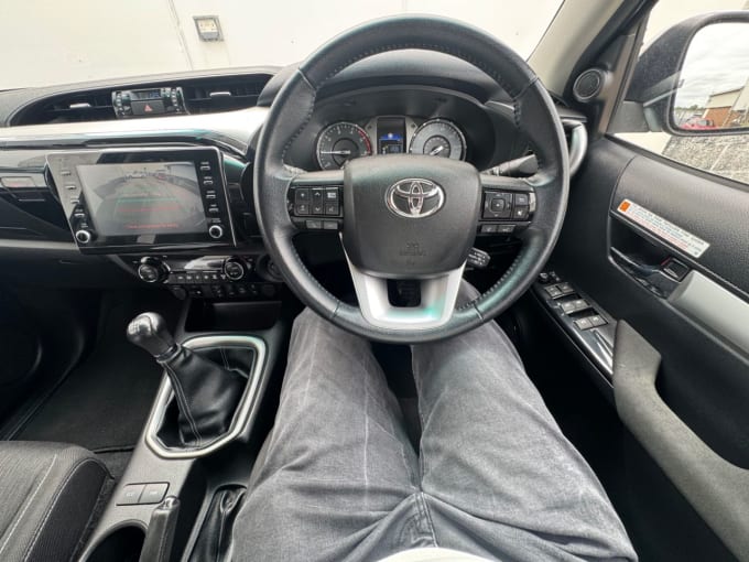 2025 Toyota Hi-lux