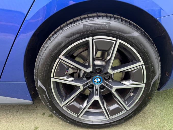 2025 BMW I4