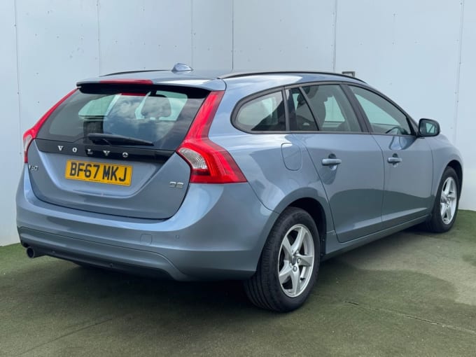 2025 Volvo V60