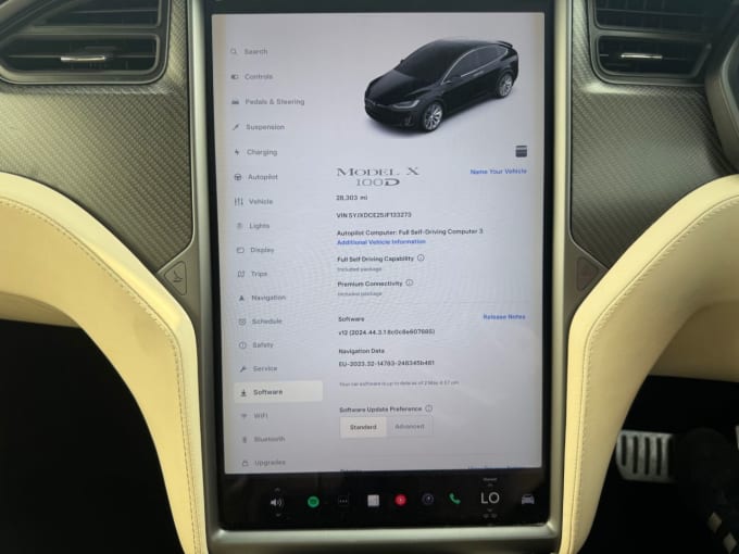 2025 Tesla Model X