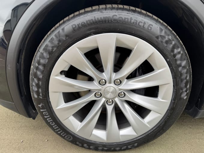 2025 Tesla Model X
