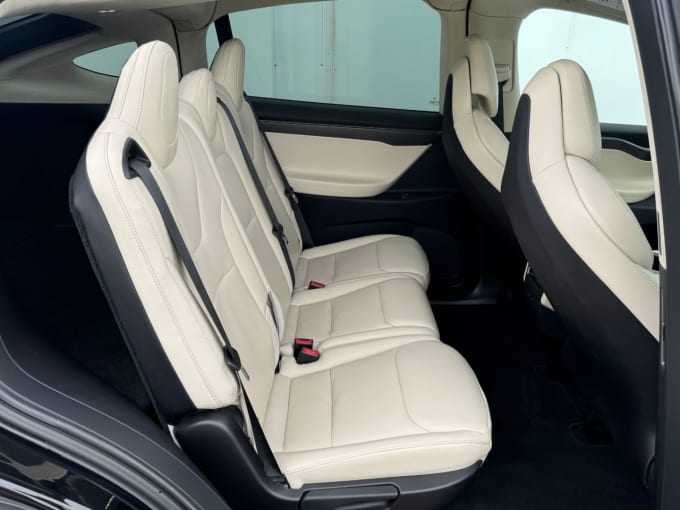 2025 Tesla Model X