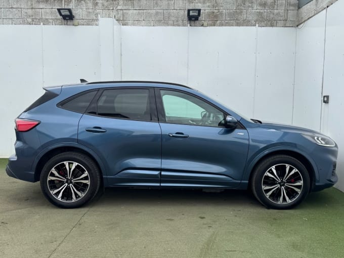 2025 Ford Kuga