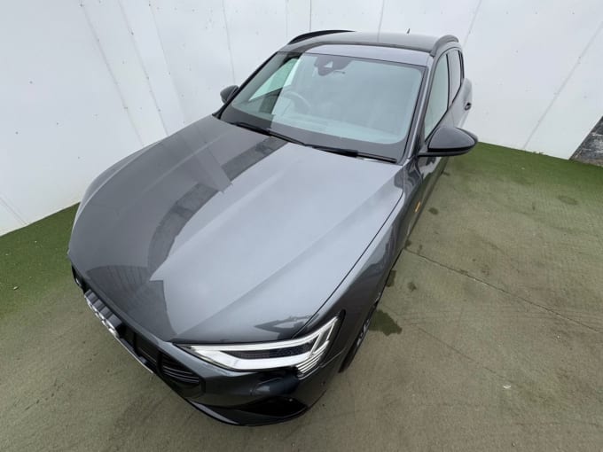 2025 Audi E-tron