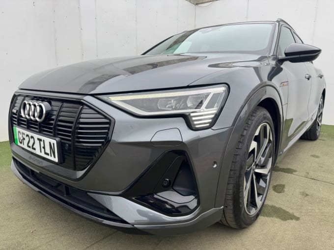 2025 Audi E-tron
