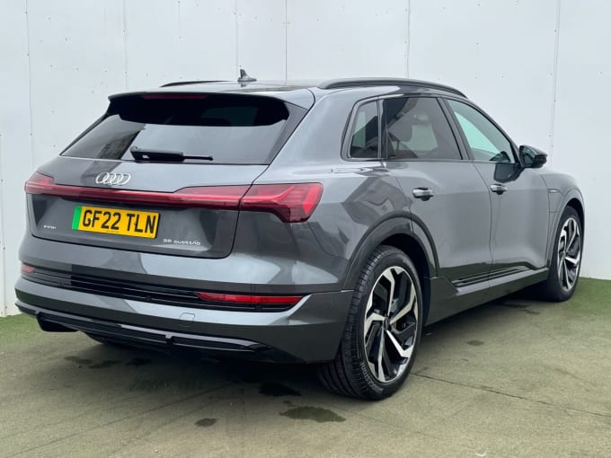 2025 Audi E-tron